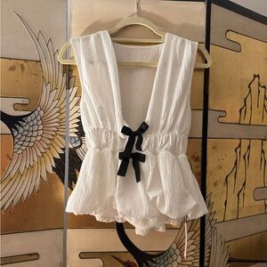 Commense White Top with Black Accents